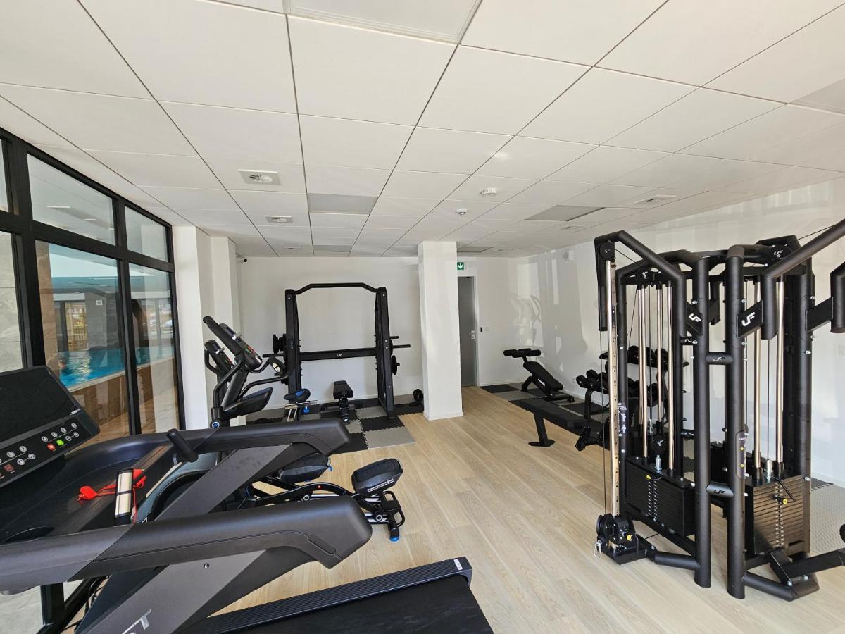 Port & Wellness 218 *